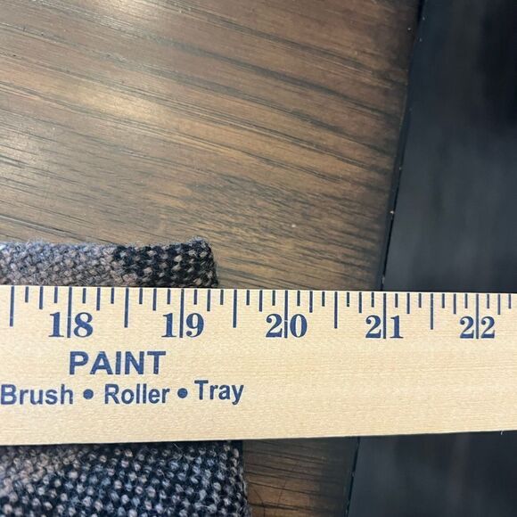 Eddie Bauer wool skirt w tiny fringe skirt. Women’s size 16. - Picture 8 of 8